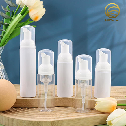 In stock PET white plastic bottle with white foam pump cap for facial wash 