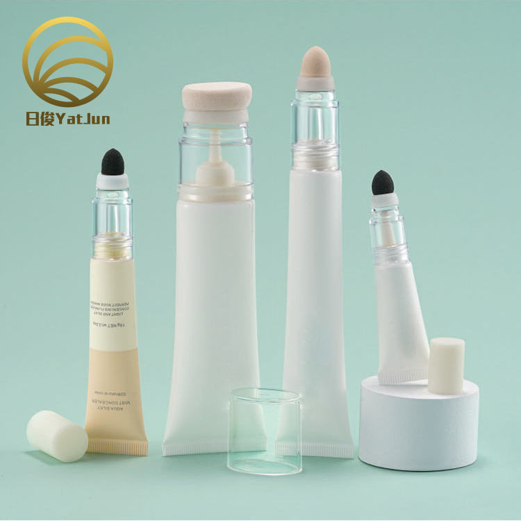 Sponge Applicator Concealer Tube – 5ml Travel-Size Packaging