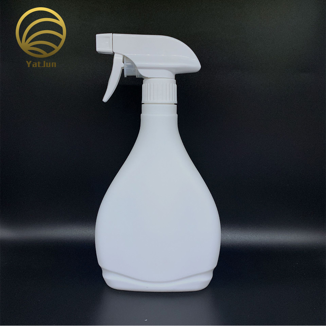 HDPE Empty Spray Bottles - Adjustable Nozzle for Cleaning & Disinfecting (Plants/Pets/BBQ)