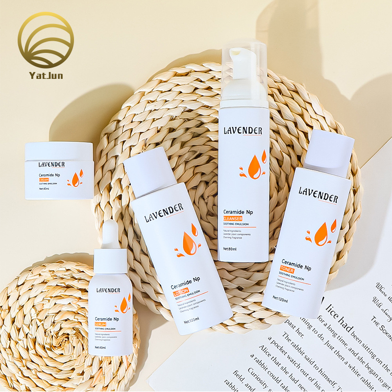 40ml-100ml White Foam Pump Bottle | Luxury Cosmetic Packaging | OEM/Private Label Service